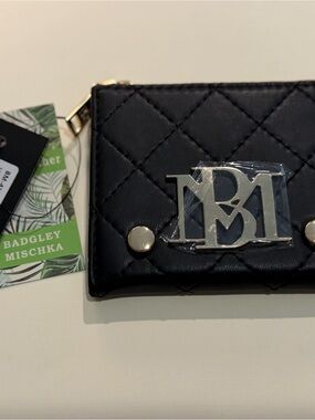 Badgley Mischka Black Bifold Card Wallet with Gold Snap
